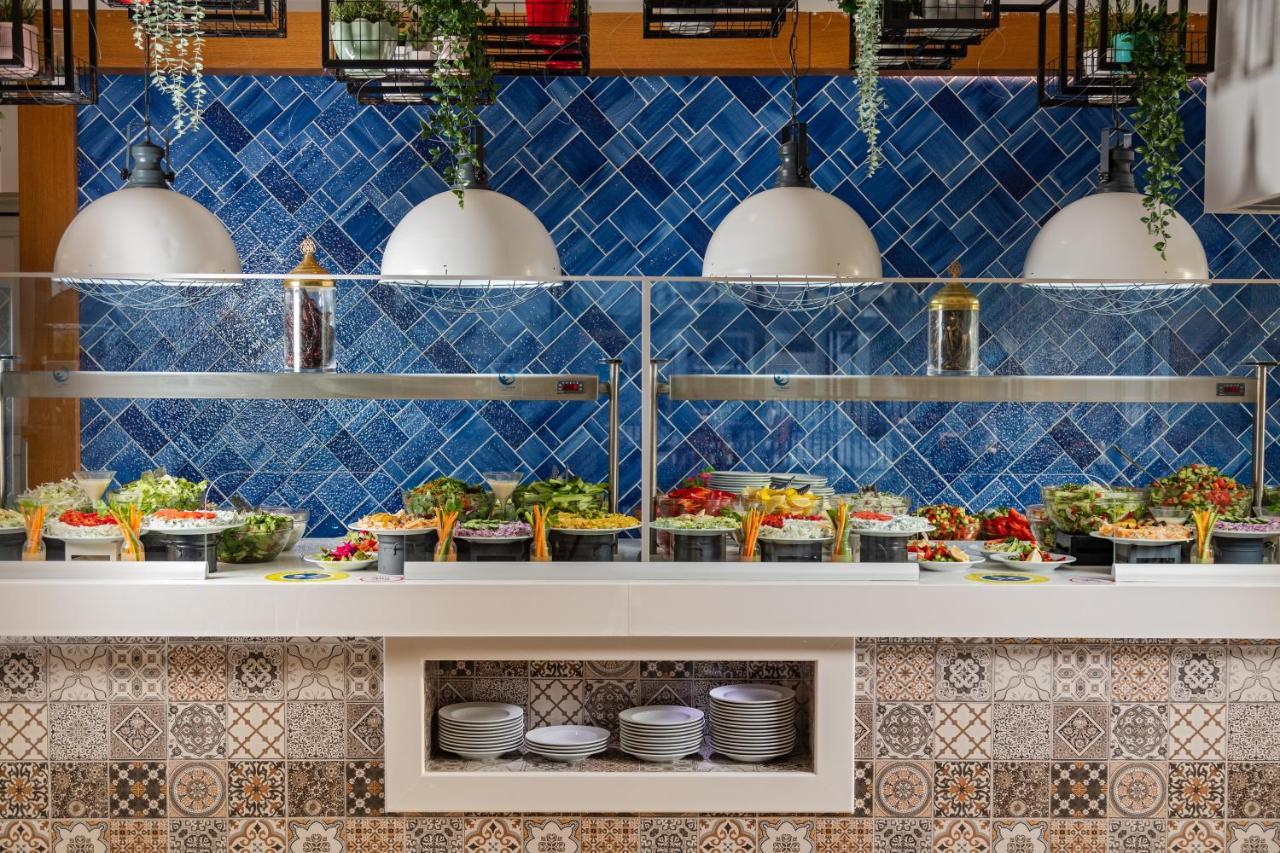Aqi Hydros Club Hotel Kemer Bagian luar foto A salad bar