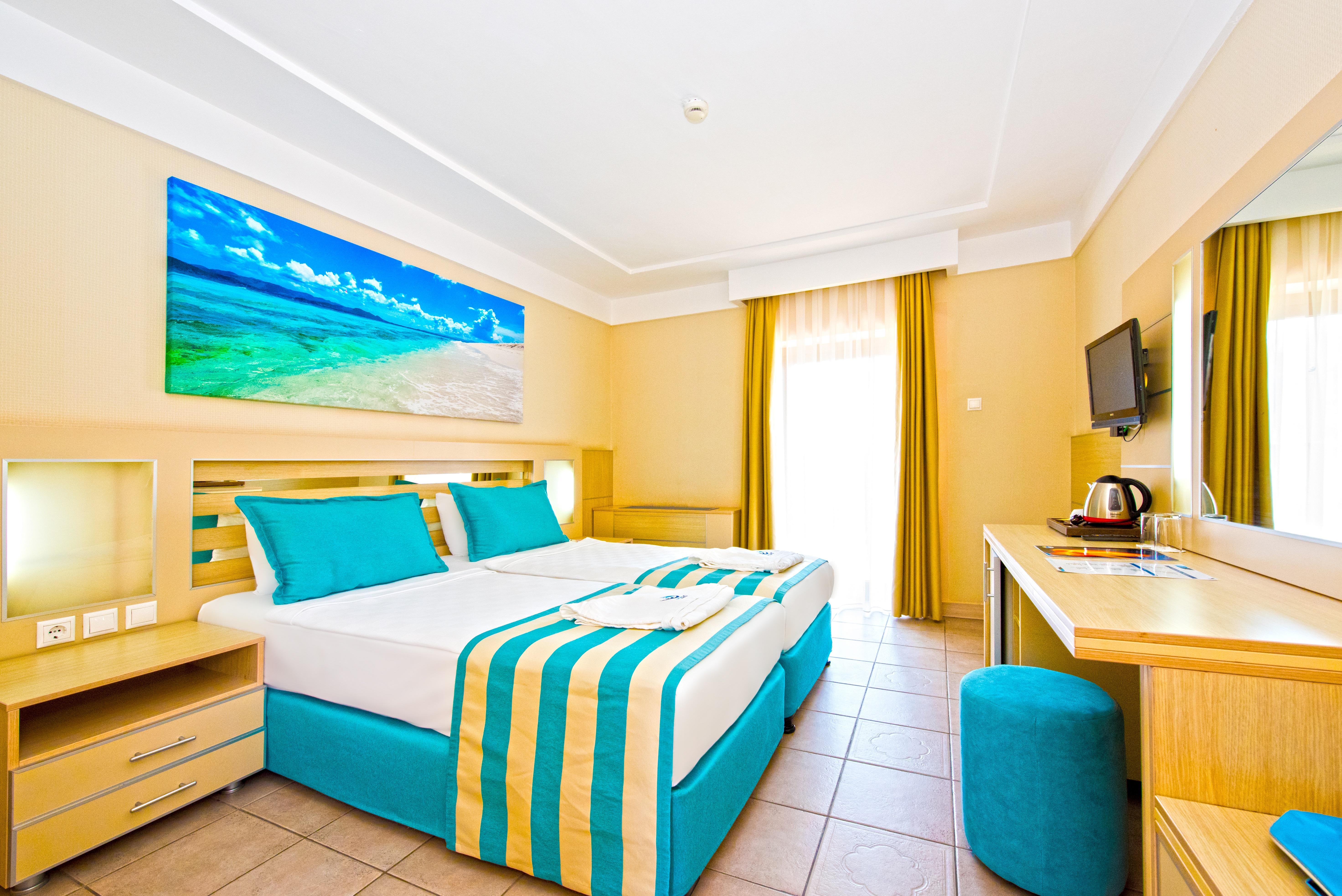 Aqi Hydros Club Hotel Kemer Bagian luar foto A room at the hotel