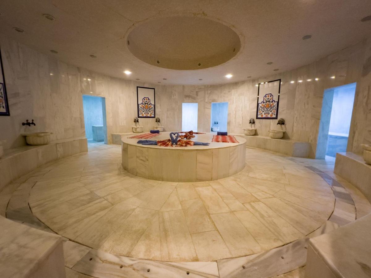 Aqi Hydros Club Hotel Kemer Bagian luar foto Turkish bath in the hotel